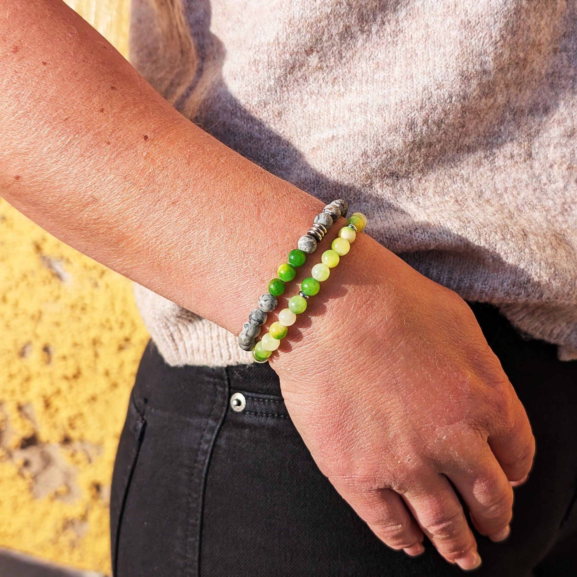 Armband i Persisk Jade, Ljusgrön och Metall